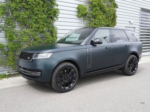 New 2026 Land Rover Range Rover SE AWD/4WD image 3