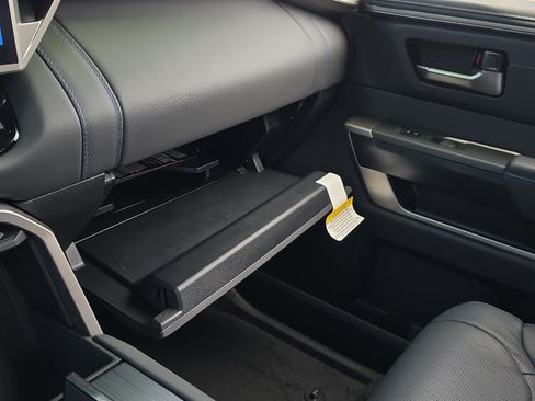 New 2026 Toyota Tundra Platinum AWD/4WD image 31