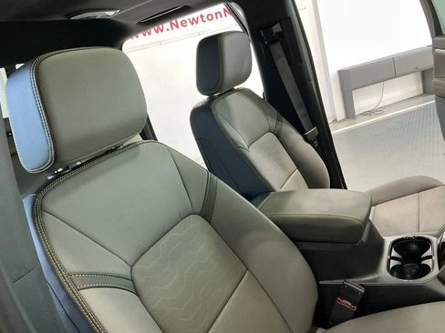 Used 2026 Chevrolet Colorado ZR2 w/ Technology Package image 22