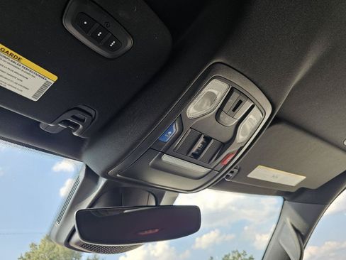 Used 2021 RAM 1500 Big Horn AWD/4WD image 73