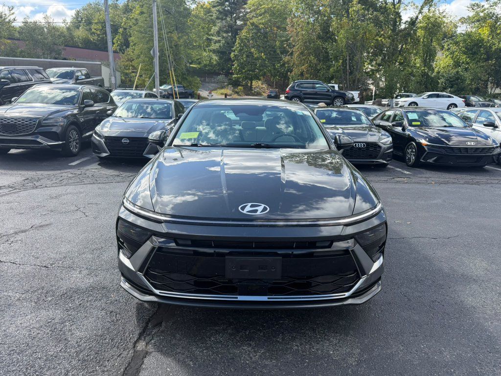 Used 2024 Hyundai Sonata SEL FWD image 3