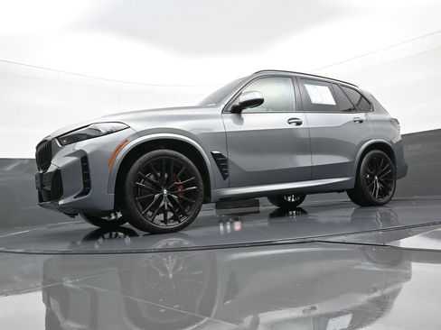 Used 2024 BMW X5 xDrive40i w/ M Sport Package image 25