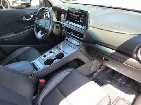 Used 2023 Hyundai Kona Limited FWD image 11