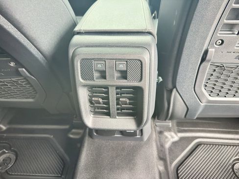 New 2026 Ford Bronco Badlands image 32