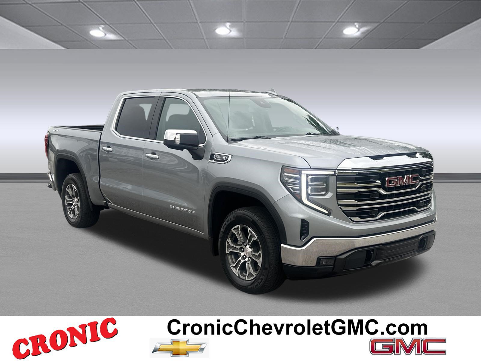 Used 2025 GMC Sierra 1500 SLT AWD/4WD image 1