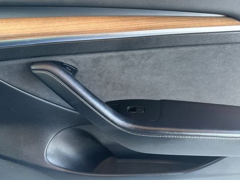 Used 2022 Tesla Model 3 Long Range AWD/4WD image 18