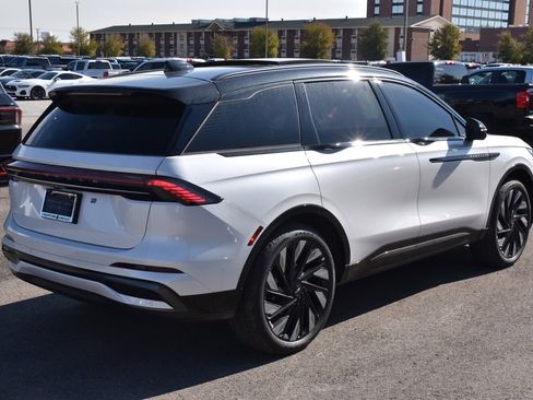 New 2026 Lincoln Nautilus Reserve w/ Jet Appearance Package image 6