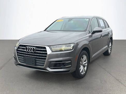 Used 2017 Audi Q7 3.0T Premium Plus w/ Premium Plus Package image 9