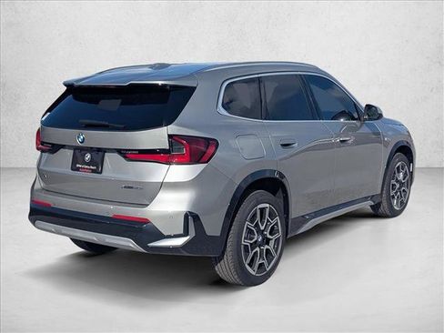 Used 2026 BMW X1 xDrive28i AWD/4WD image 2