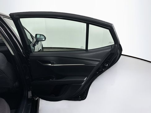 Used 2025 Toyota Camry LE image 31