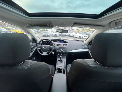 Used 2012 MAZDA MAZDA3 i Touring FWD image 11