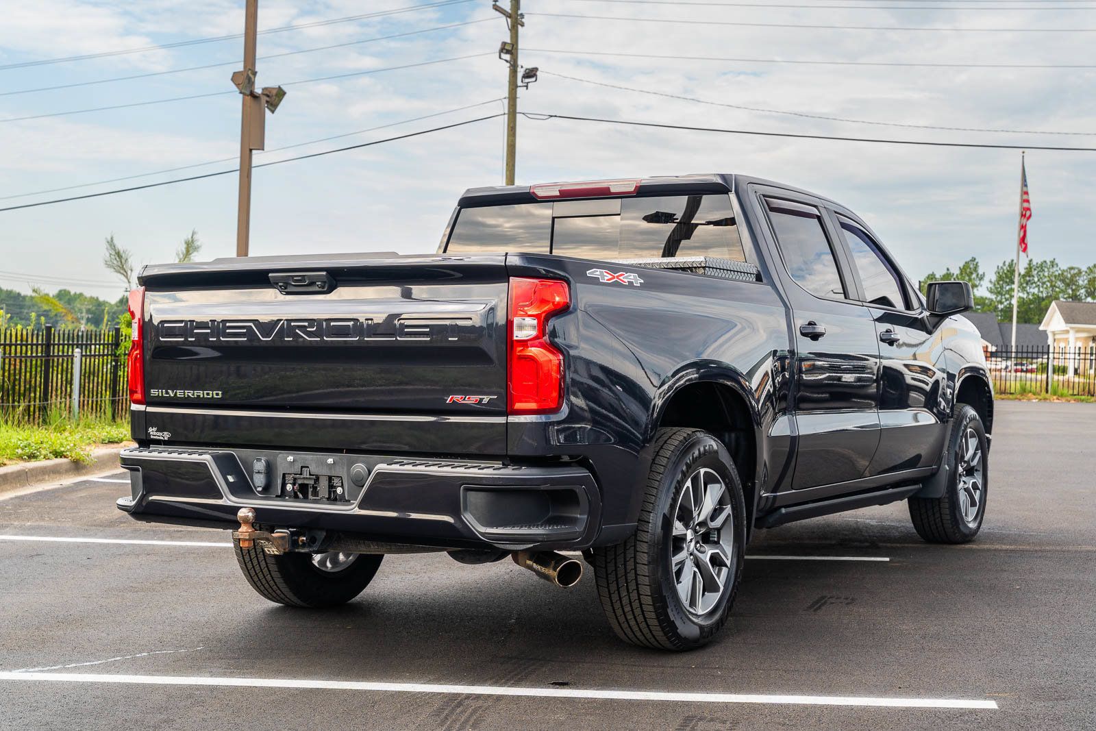 Used 2022 Chevrolet Silverado 1500 RST w/ Convenience Package II AWD/4WD image 7