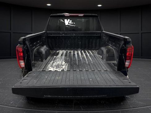 Used 2024 GMC Sierra 1500 Elevation w/ LPO, Elevation Black Package image 14