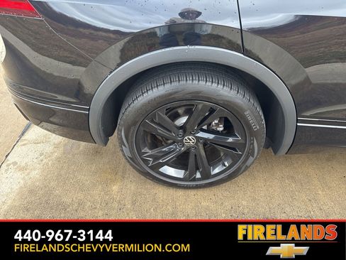 Used 2023 Volkswagen Tiguan SE R-Line image 52