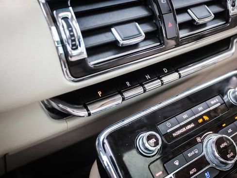 Used 2018 Lincoln Navigator L Reserve w/ Technology Package AWD/4WD image 45