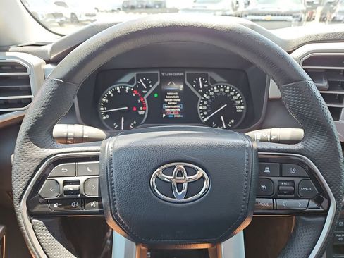 Used 2022 Toyota Tundra Limited w/ Power Package AWD/4WD image 11