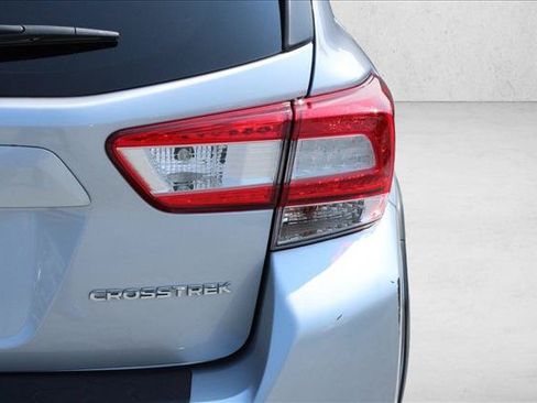 Used 2019 Subaru Crosstrek 2.0i Limited w/ Moonroof Package w/Navigation AWD/4WD image 10
