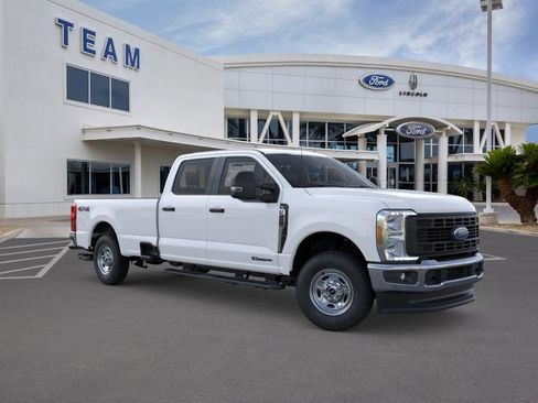 New 2026 Ford F350 XL w/ XL Chrome Package AWD/4WD image 7
