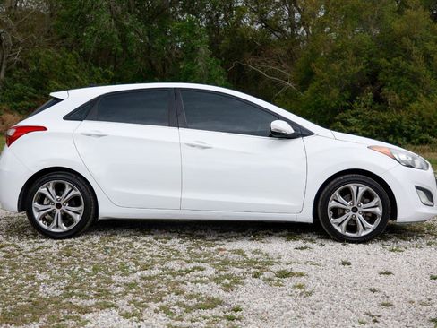 Used 2013 Hyundai Elantra GT w/ Style Pkg image 13