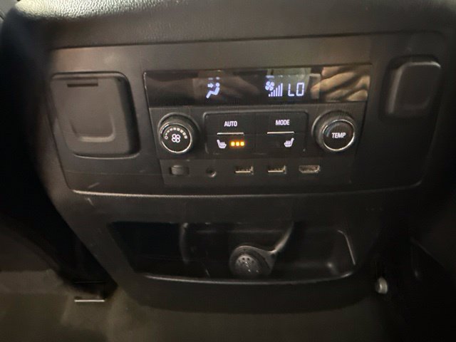 Used 2018 Chevrolet Tahoe Premier AWD/4WD image 34