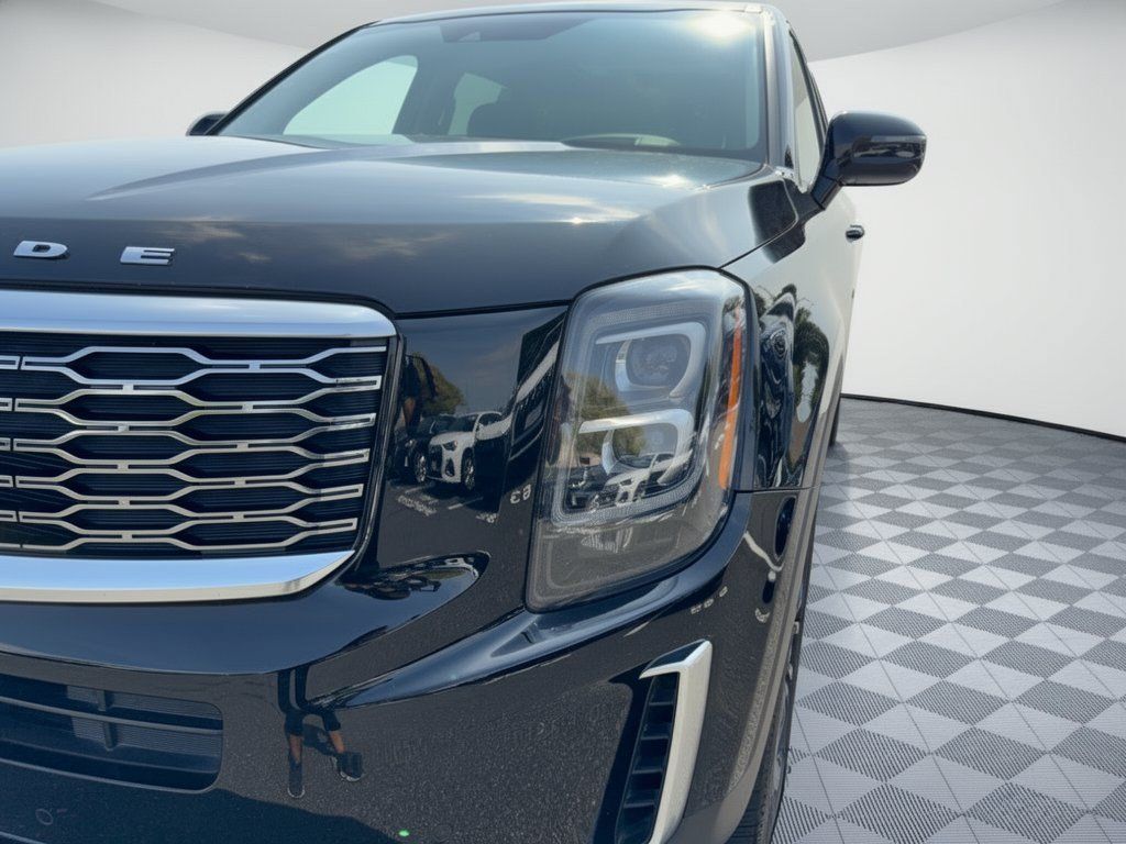 Used 2020 Kia Telluride SX w/ SX Prestige Package AWD/4WD image 12