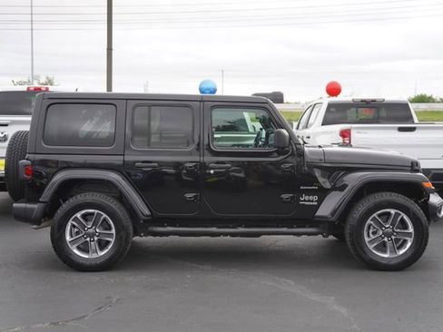Used 2022 Jeep Wrangler Unlimited Sahara w/ Cold Weather Group image 5