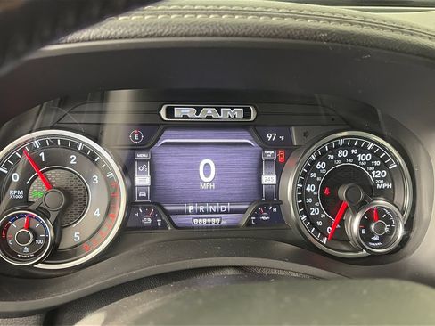 Used 2020 RAM 3500 Laramie AWD/4WD image 15