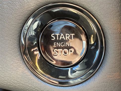 New 2026 Nissan Armada SL w/ Captain's Chari Seat Package image 17