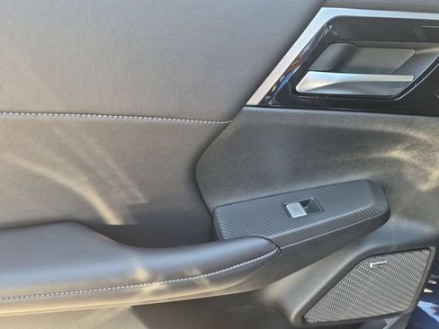 New 2026 Mitsubishi Outlander SE FWD image 29