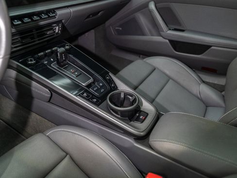 Used 2021 Porsche 911 Carrera 4S image 75