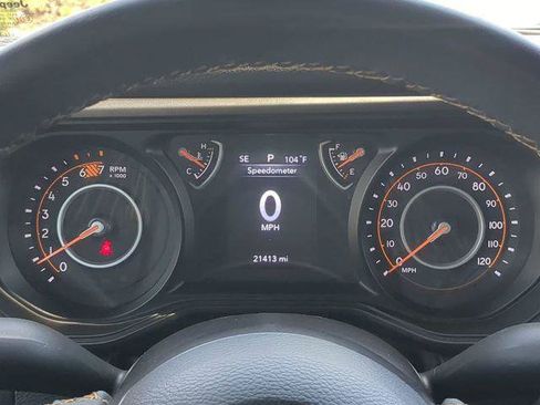 Used 2024 Jeep Wrangler Unlimited Sport AWD/4WD image 29