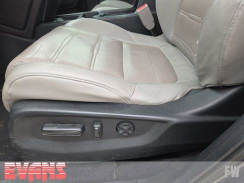 Used 2017 Honda CR-V Touring image 22