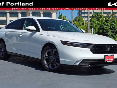 Used 2025 Honda Accord EX-L image 1