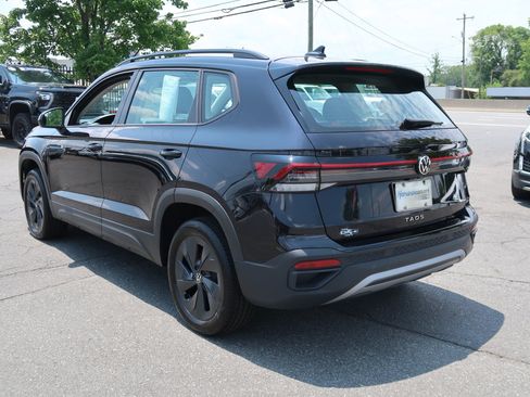 Used 2025 Volkswagen Taos S FWD image 8