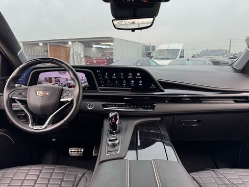 Used 2024 Cadillac Escalade V w/ LPO, ONYX Package image 13