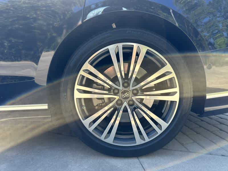 Used 2022 Audi A8 L 3.0T w/ Luxury Package AWD/4WD image 6