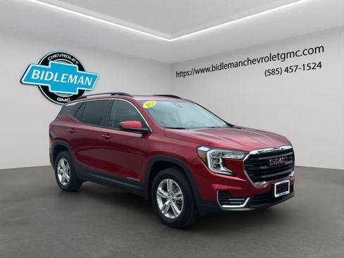 Used 2024 GMC Terrain SLE w/ Driver Convenience Package AWD/4WD image 1