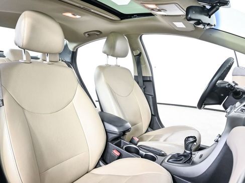 Used 2015 Hyundai Elantra Limited w/ Option Group 05 image 21