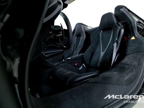 Used 2026 McLaren 750S Spider RWD image 13