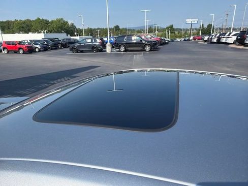 Used 2019 Honda Accord EX image 6