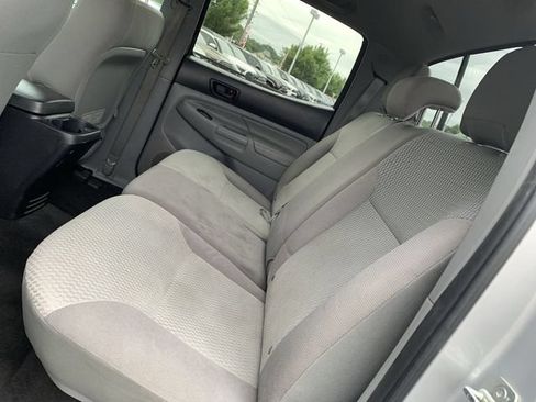 Used 2013 Toyota Tacoma PreRunner w/ SR5 Pkg RWD image 10