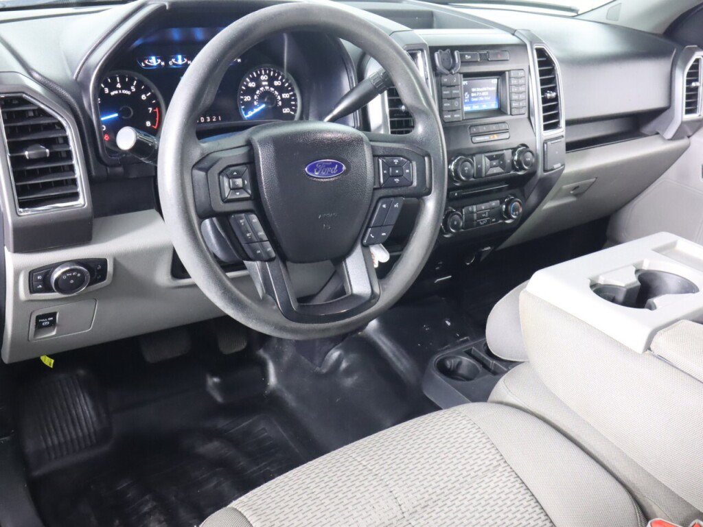 Used 2016 Ford F150 XLT AWD/4WD image 9