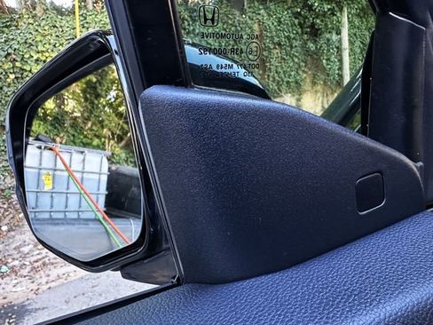 Used 2021 Honda Pilot Elite image 14