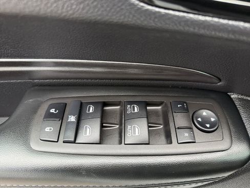 Used 2023 Dodge Durango SXT Launch Edition image 22