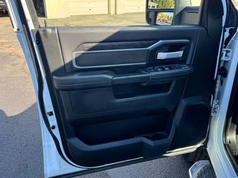 Used 2024 RAM 2500 Big Horn image 13