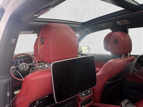 Certified 2025 Mercedes-Benz Maybach GLS 600 4MATIC image 14