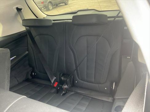 Used 2019 BMW X7 xDrive40i w/ Cold Weather Package image 27