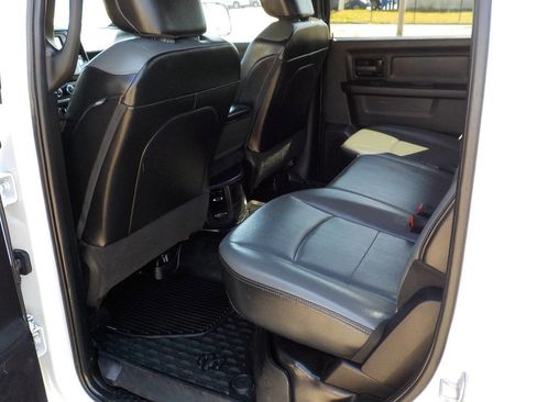 Used 2022 RAM 2500 Tradesman w/ Chrome Appearance Group image 24