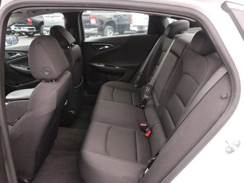 Used 2024 Chevrolet Malibu LT image 9