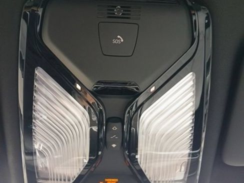 Used 2025 BMW X5 sDrive40i w/ Climate Comfort Package RWD image 27